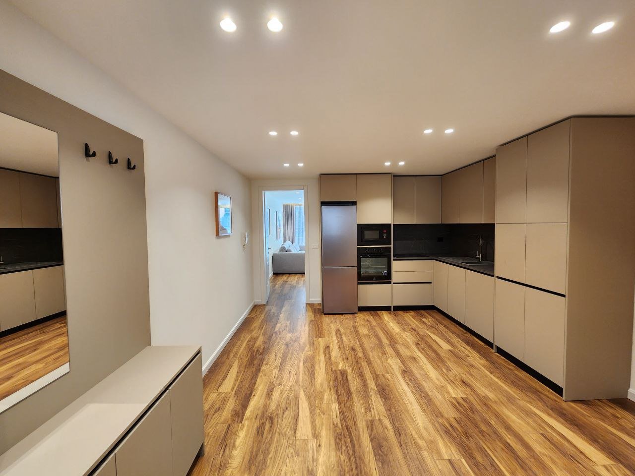 APPARTAMENTO DUPLEX IN AFFITTO IN PIAZZA SKENDERBEJ!