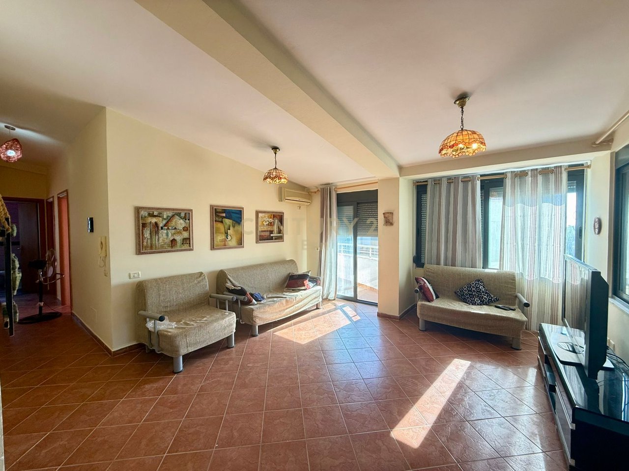 Casa a schiera con vista mare in vendita, Golem - €160.000 | 163,97 m²