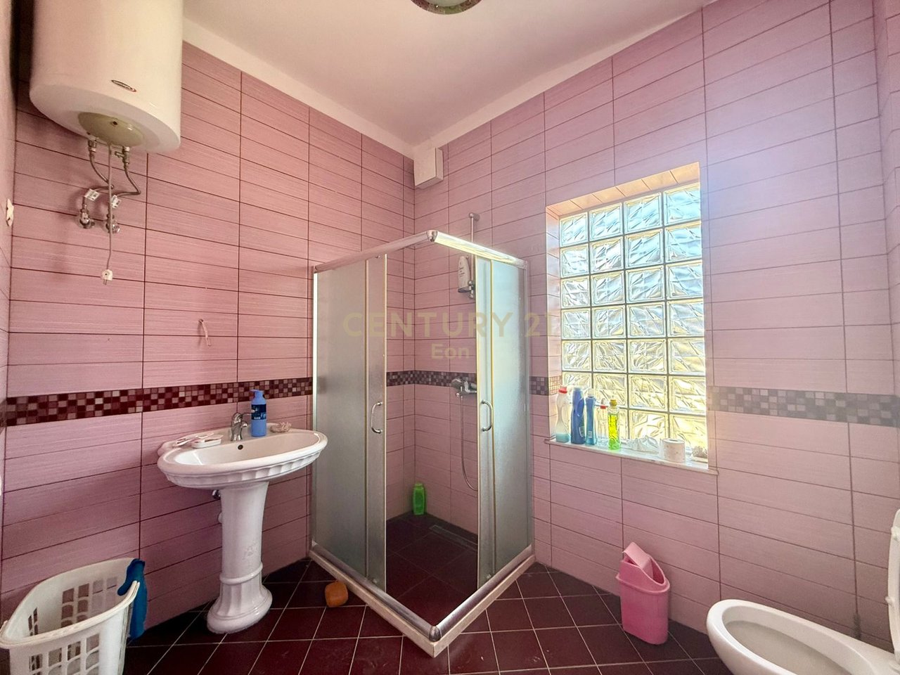 Casa a schiera con vista mare in vendita, Golem - €160.000 | 163,97 m²