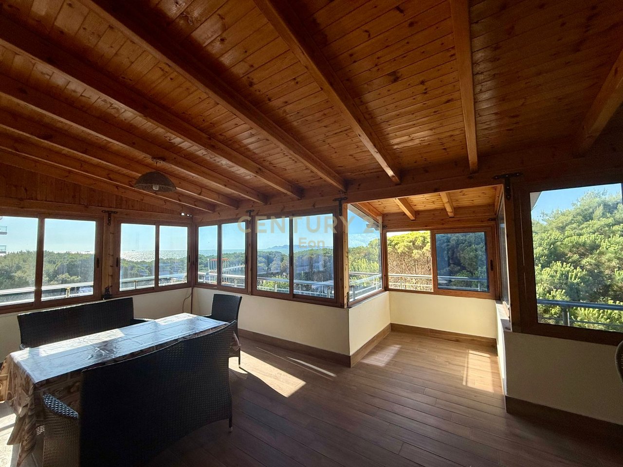 Casa a schiera con vista mare in vendita, Golem - €160.000 | 163,97 m²