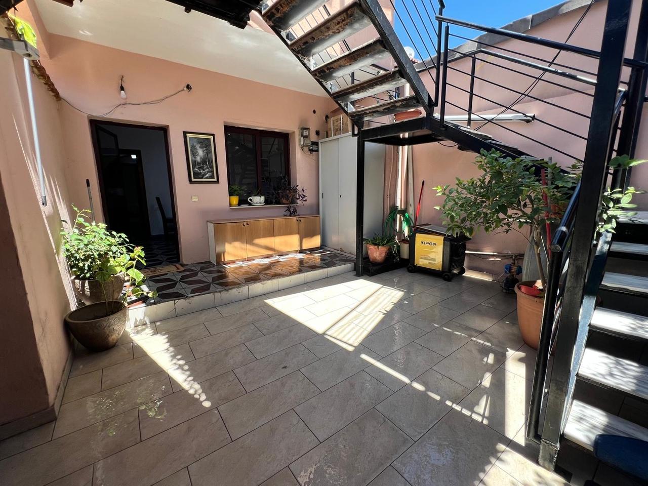 1+1 apartment for rent, first floor – Ali Demi