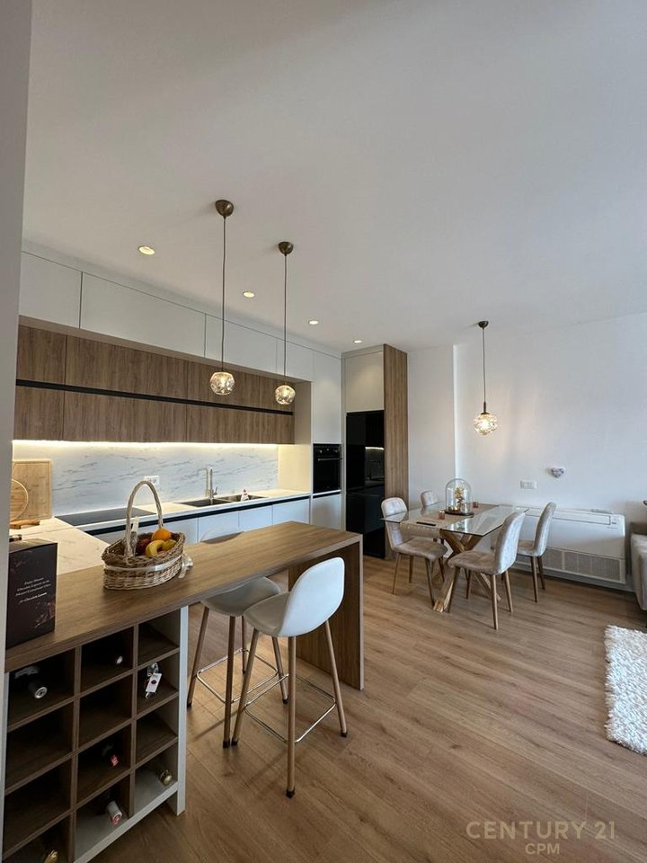 Apartament 2+1 per Qira