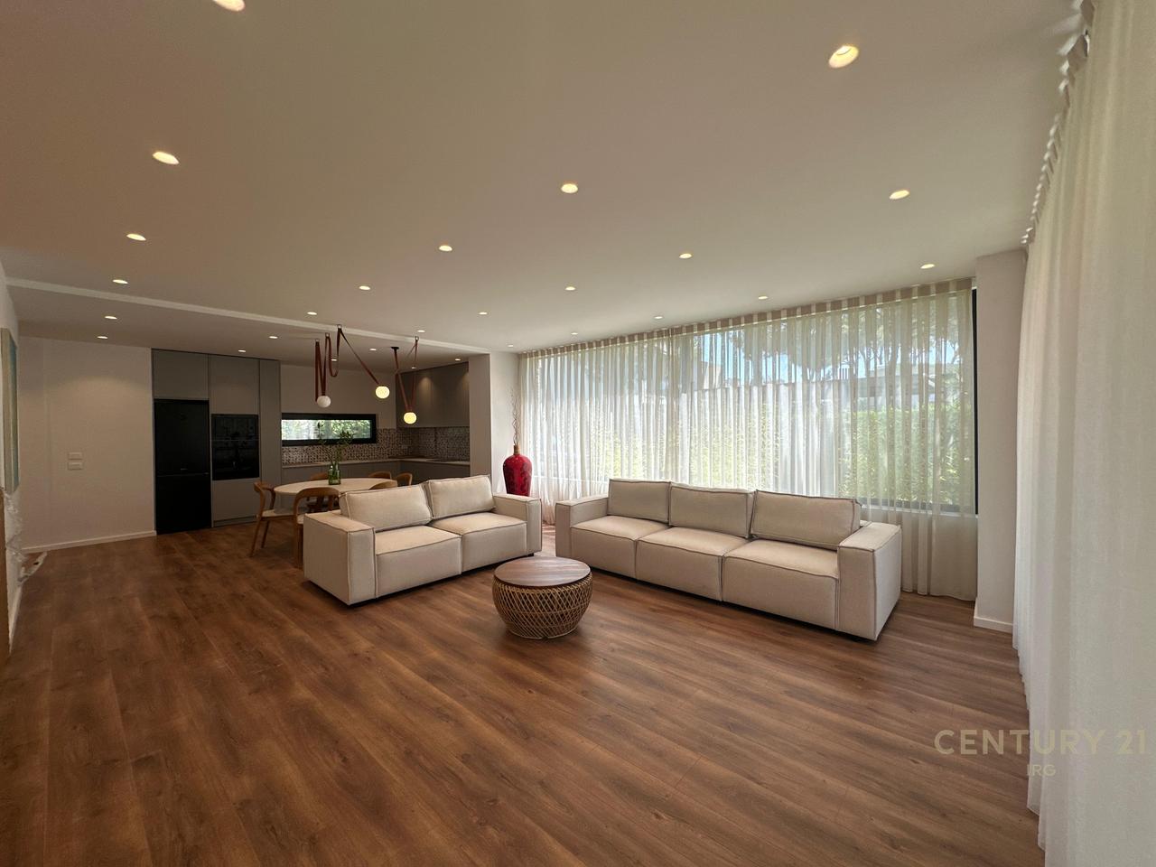 Attached villa with pool for sale in San Pietro Residence!