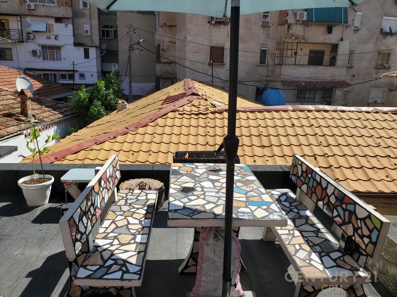 Building + Land for Sale near "Sami Frashëri" School – Ideal Opportunity for Living or Investment