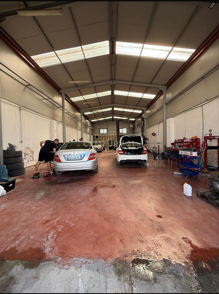 A garage for rent in Shkozet - ideal for car service!