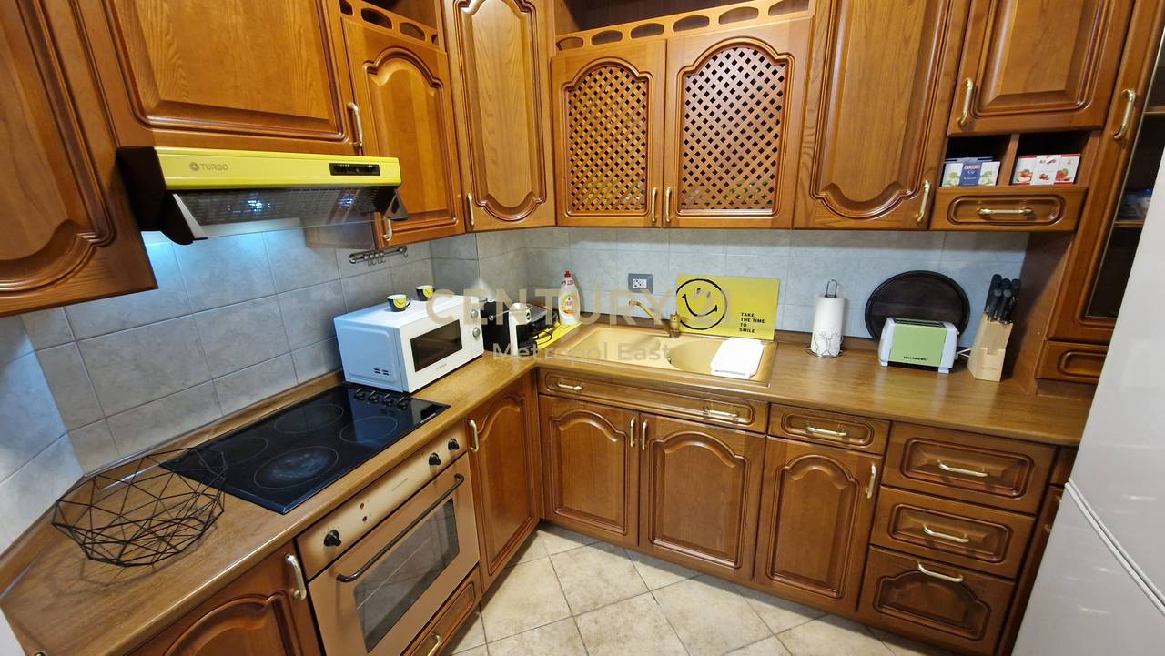 Apartament 2+1 me Qira  në Qendër të Tiranës