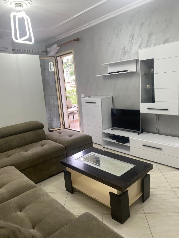 APARTAMENT PER QERA,NE LUNGOMARE!