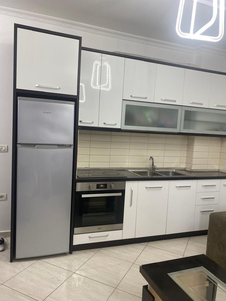 APARTAMENT PER QERA,NE LUNGOMARE!