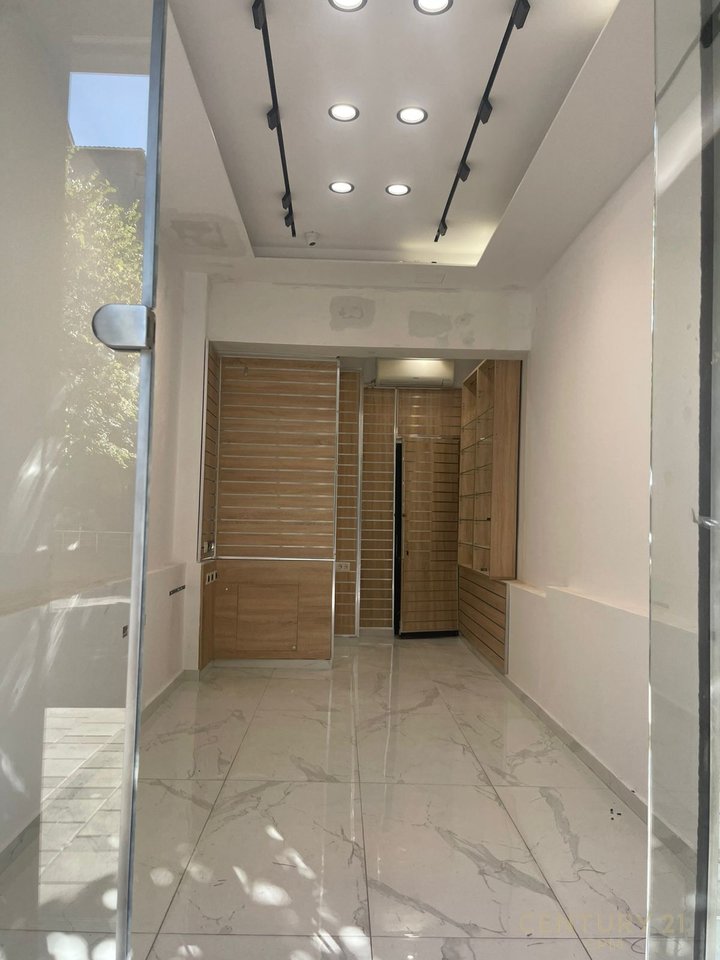 Ideal space for a jewelry store is available for rent.
