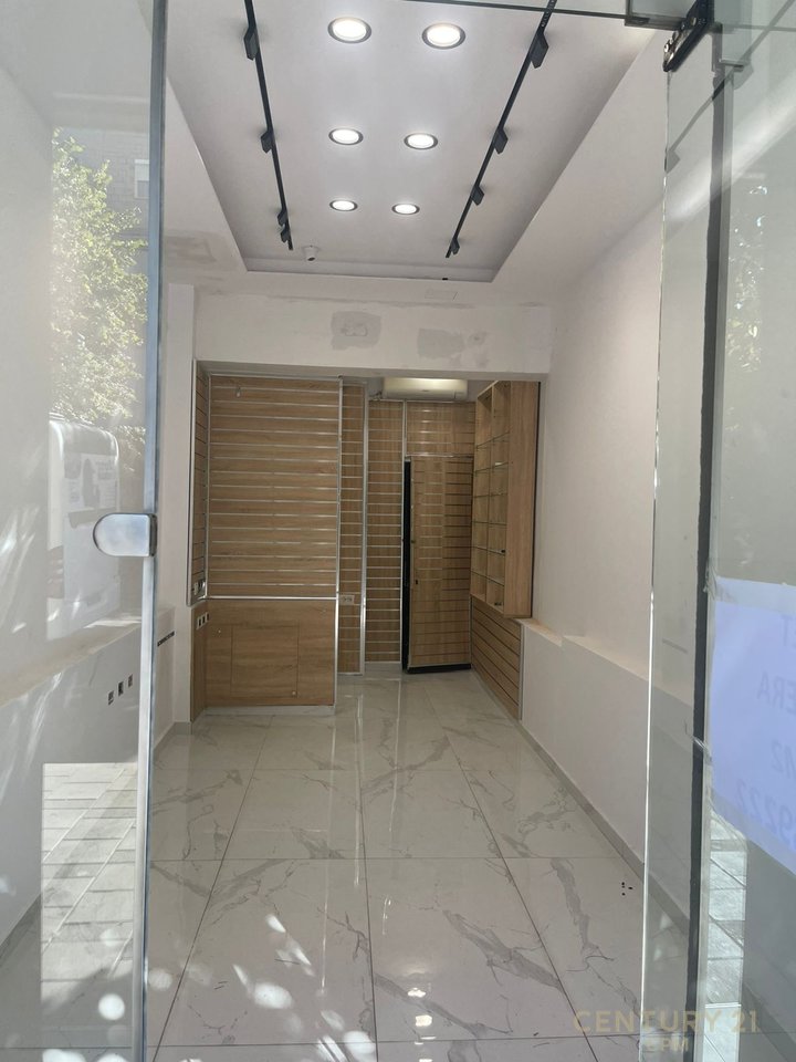 Ideal space for a jewelry store is available for rent.