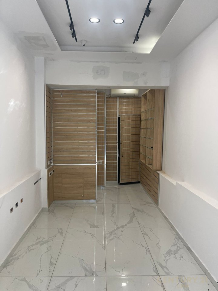 Ideal space for a jewelry store is available for rent.