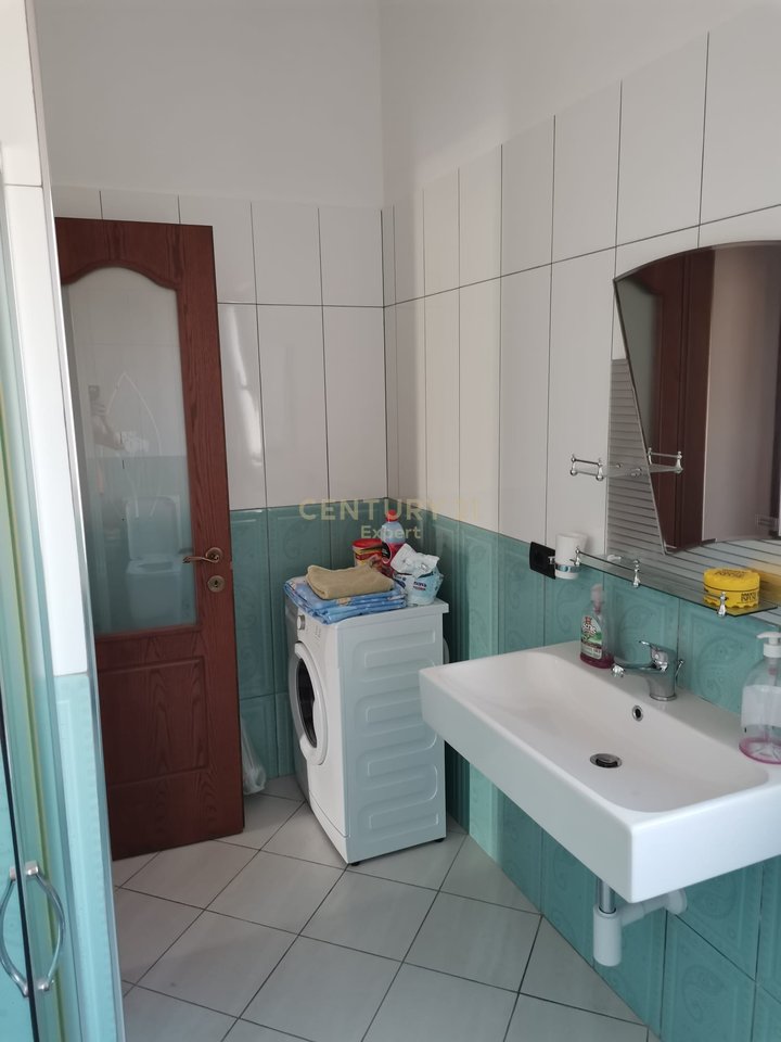 VILLA SU DUE PIANI IN VENDITA A TUFINE