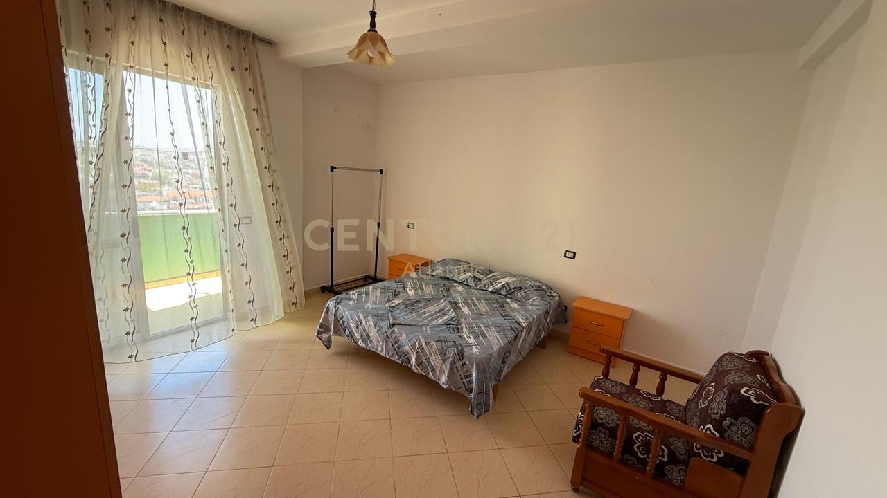 Appartamento 2+1 in Affitto Spiaggia Durrës Vicino Scuola B.Curri - 300€ | 81 m²