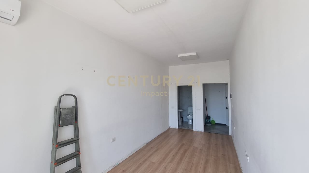 Studio in affitto vicino alla Farmacia 10, Tirana!