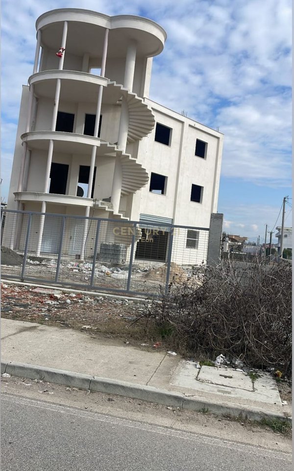 VILLA IN VENDITA NELL'AREA DI ISH KËNETES, DURRËS!