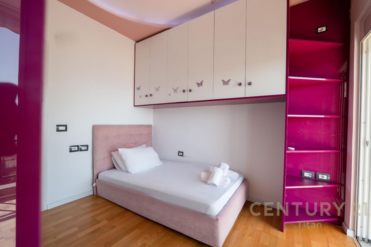 FOR SALE 3+1+2 APARTMENT WITH SEA VIEW IN THE CENTER OF SARANDA!