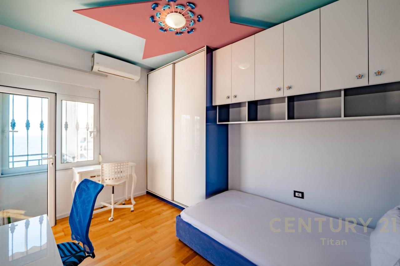 FOR SALE 3+1+2 APARTMENT WITH SEA VIEW IN THE CENTER OF SARANDA!