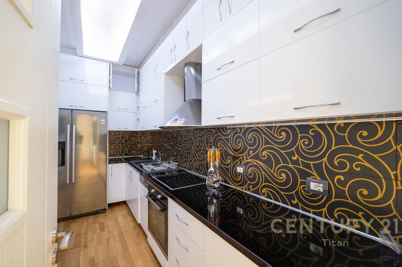 FOR SALE 3+1+2 APARTMENT WITH SEA VIEW IN THE CENTER OF SARANDA!
