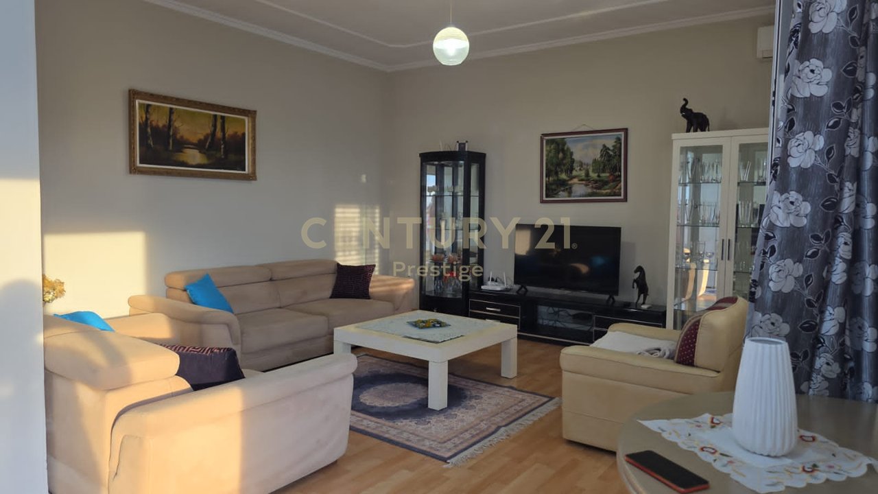 2+1 APARTMENT FOR RENT, AMERICAN VILLAS, TIRANA!
