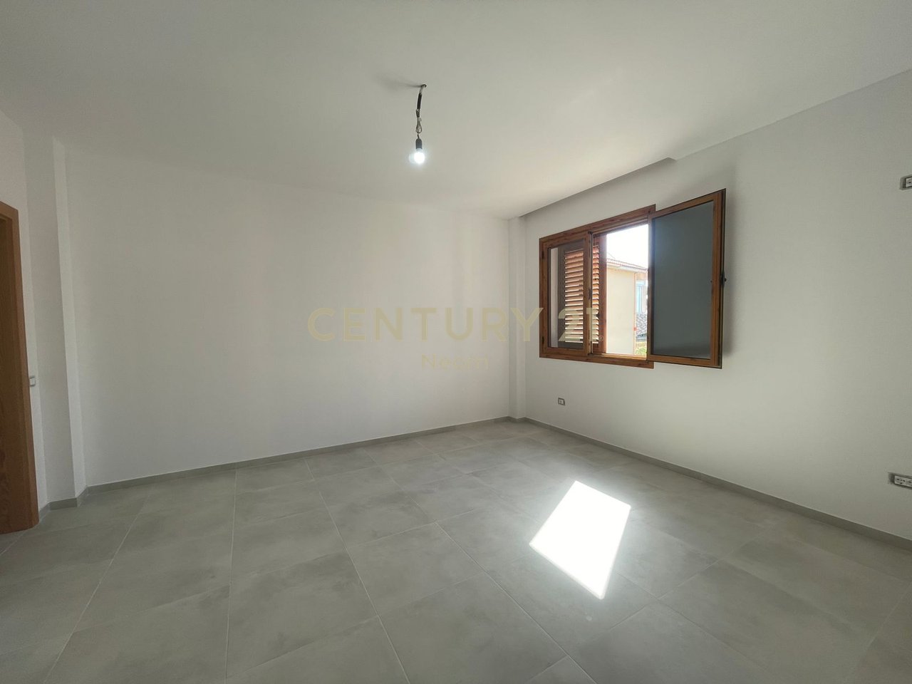 The second floor of a private house is for rent, Sauk.