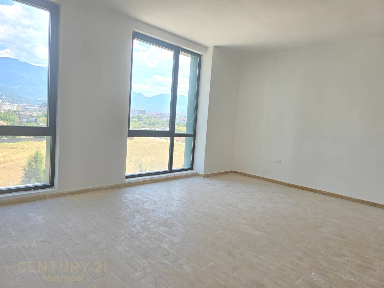 APPARTAMENTO SHESIM 1+1+Posto Auto, Nuovo Boulevard!