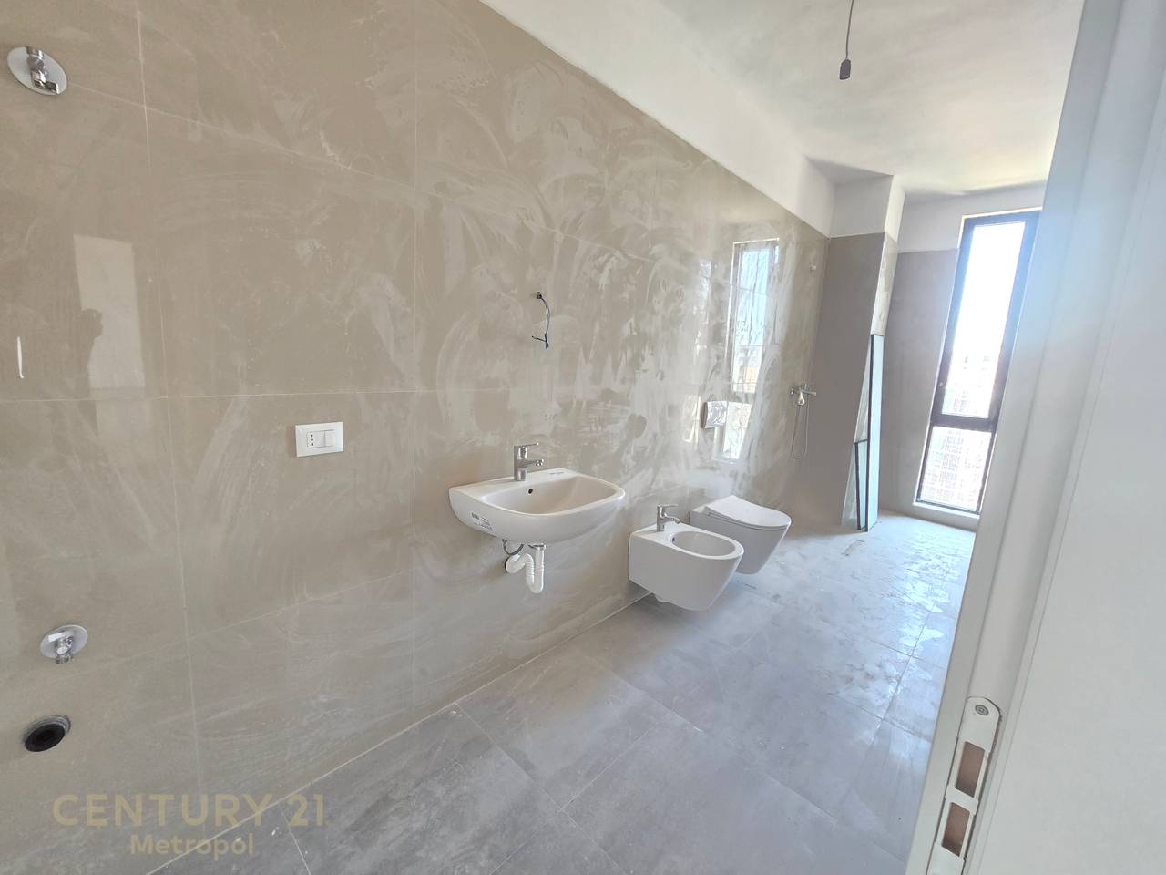 APPARTAMENTO SHESIM 1+1+Posto Auto, Nuovo Boulevard!