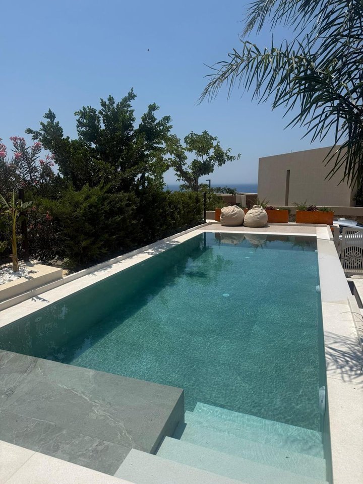 VILLA IN VENDITA, NELLA COSTA VERDE!