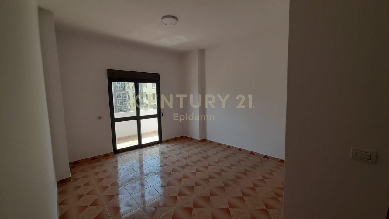 Appartamento 2+1+2 in Vendita a Golem, Durrës - 90.000€ | 84 m²
