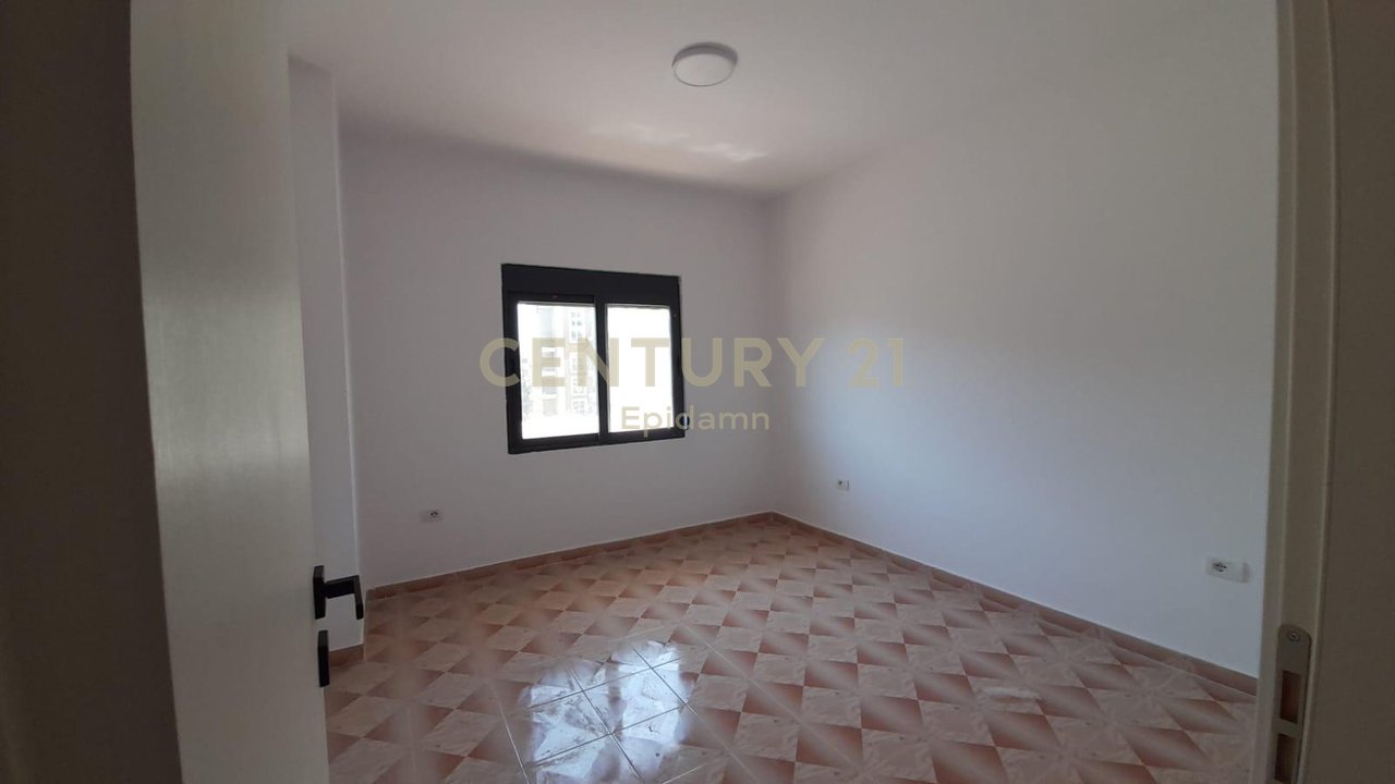 Appartamento 2+1+2 in Vendita a Golem, Durrës - 90.000€ | 84 m²