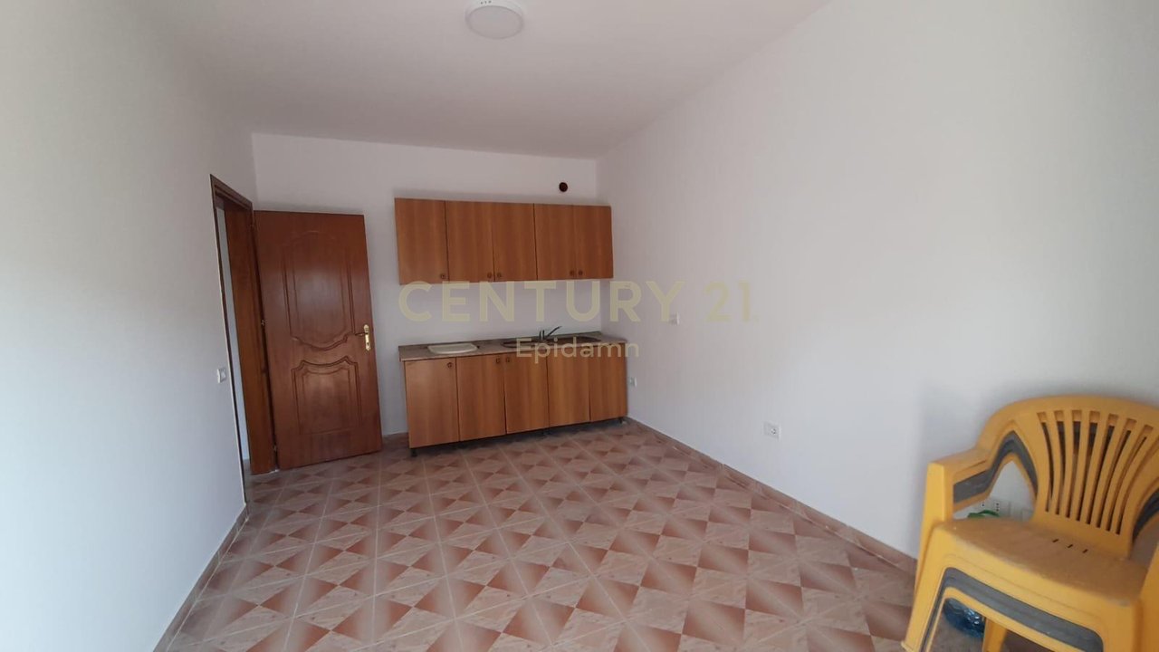Appartamento 2+1+2 in Vendita a Golem, Durrës - 90.000€ | 84 m²