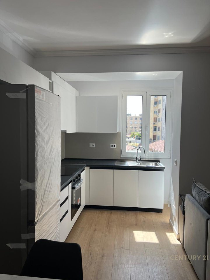 Appartamento 2+1 in affitto su Viale Zogu i Parë, Tirana - 950 mila Lek | 89 m²
