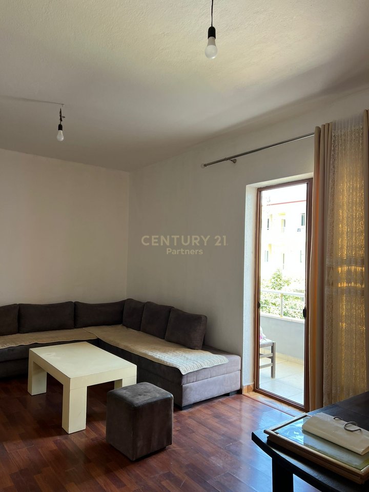 IN AFFITTO QUESTO APPARTAMENTO IN VIA 5 MAGGIO!