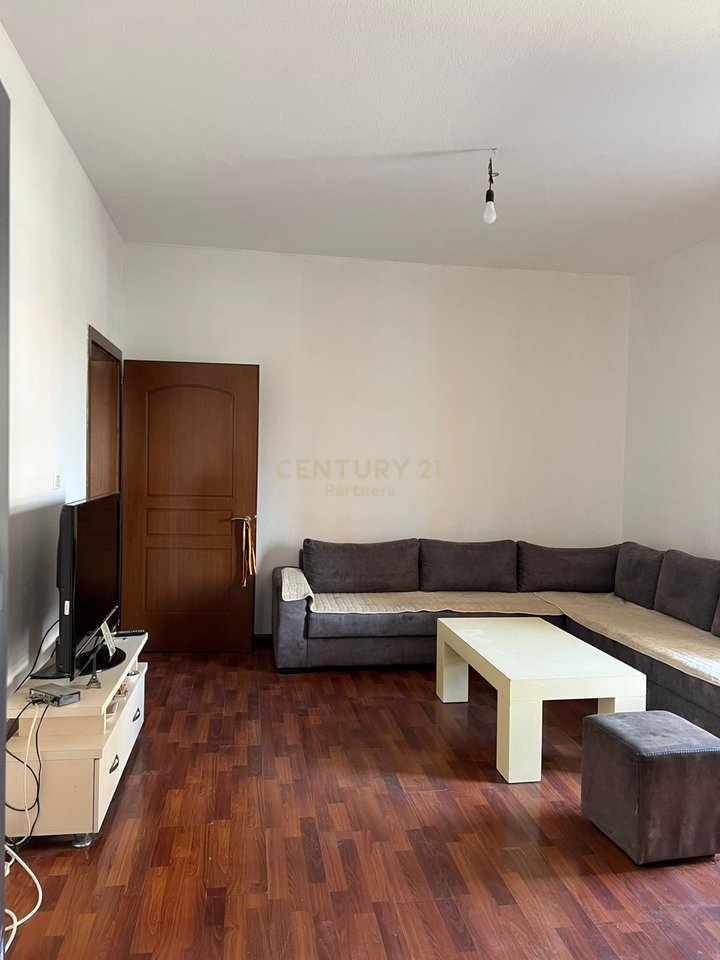 IN AFFITTO QUESTO APPARTAMENTO IN VIA 5 MAGGIO!