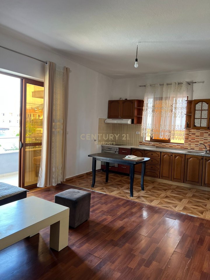 IN AFFITTO QUESTO APPARTAMENTO IN VIA 5 MAGGIO!