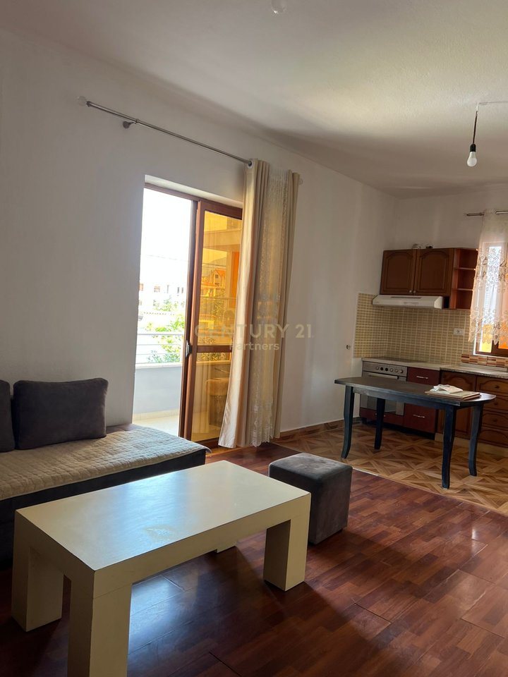IN AFFITTO QUESTO APPARTAMENTO IN VIA 5 MAGGIO!