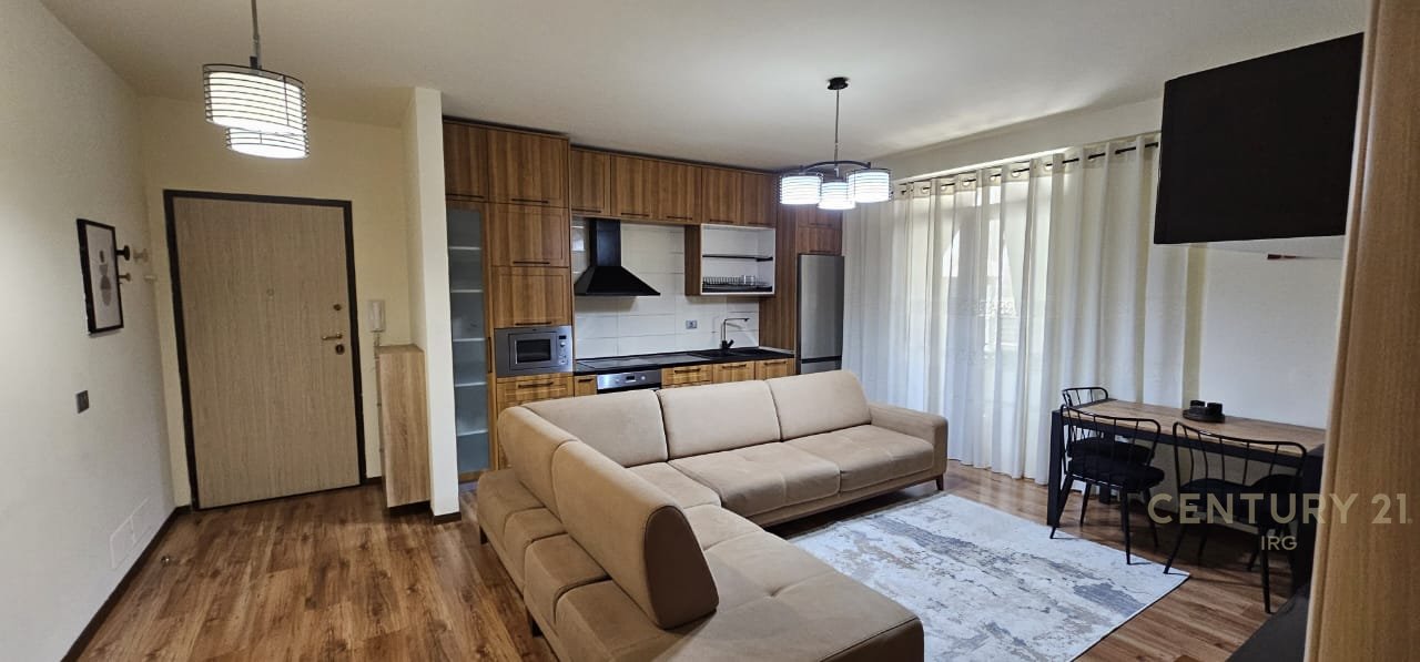 1+1 apartment for rent on Dibra Street!