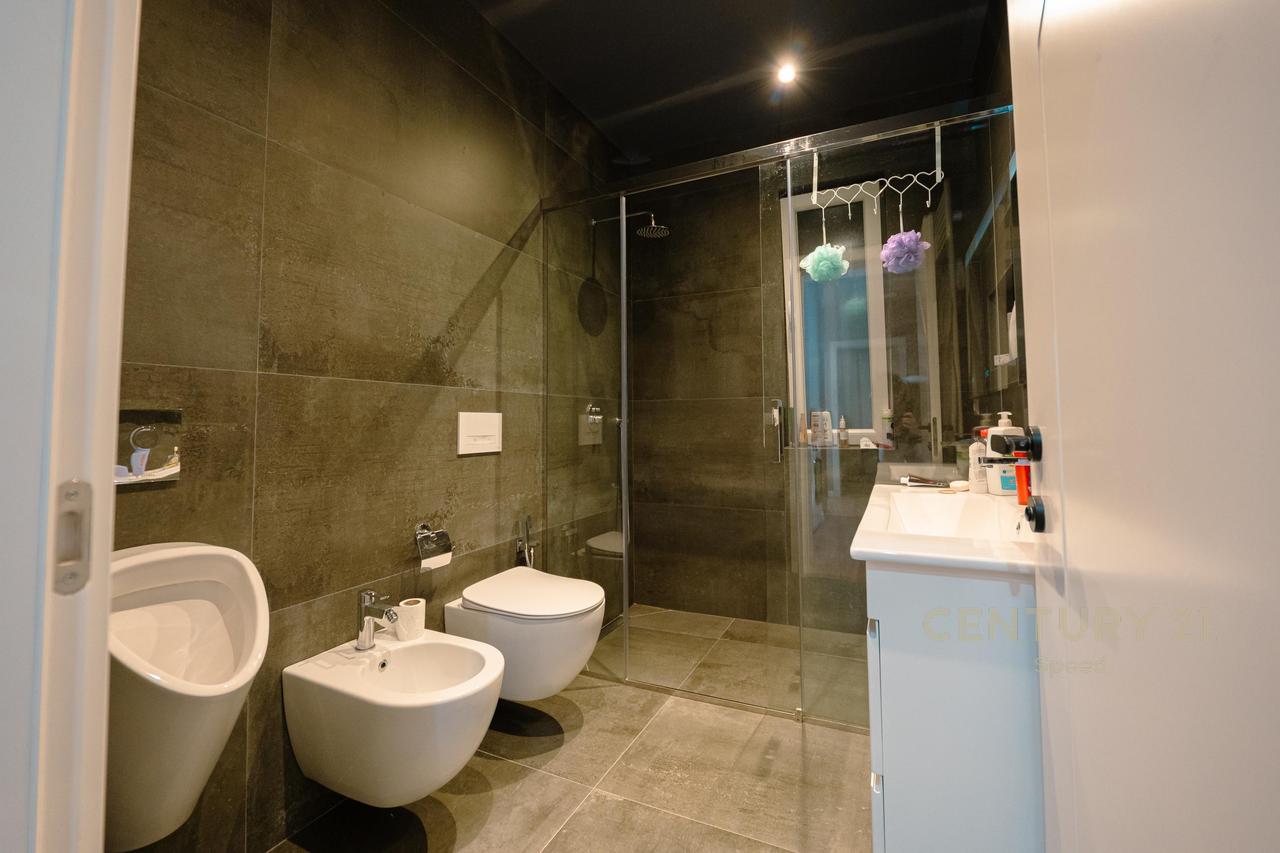 Super luxury apartment with 3 parking spaces in Vala Mar!!