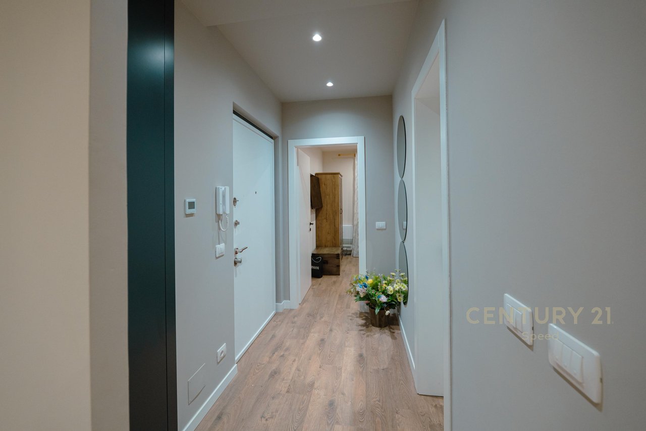 Super luxury apartment with 3 parking spaces in Vala Mar!!