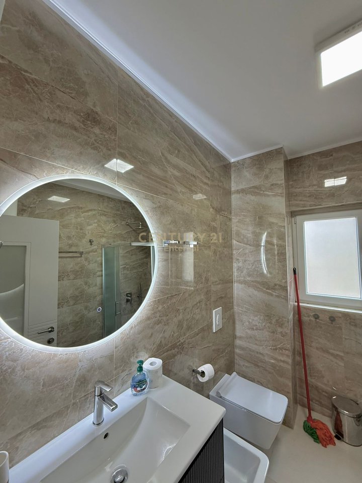 2+1 Apartment for Rent in the Paris Commune, Tirana - 1000€ | 103 m²