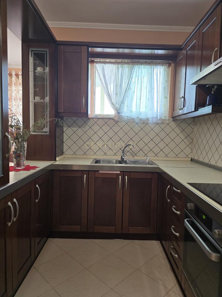 APPARTAMENTO 2+1+2 IN AFFITTO A DURAZZO!