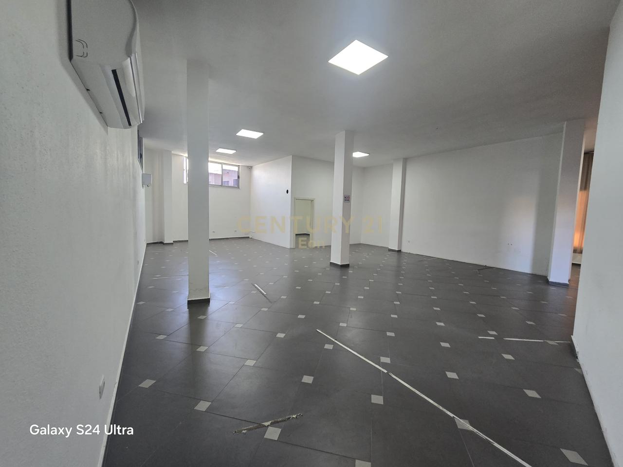 500m2 Space for Rent in Shkozet, Durrës, on Main Road!