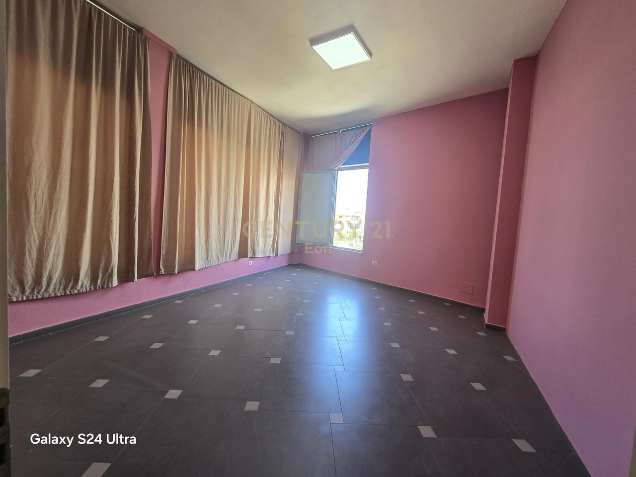 500m2 Space for Rent in Shkozet, Durrës, on Main Road!
