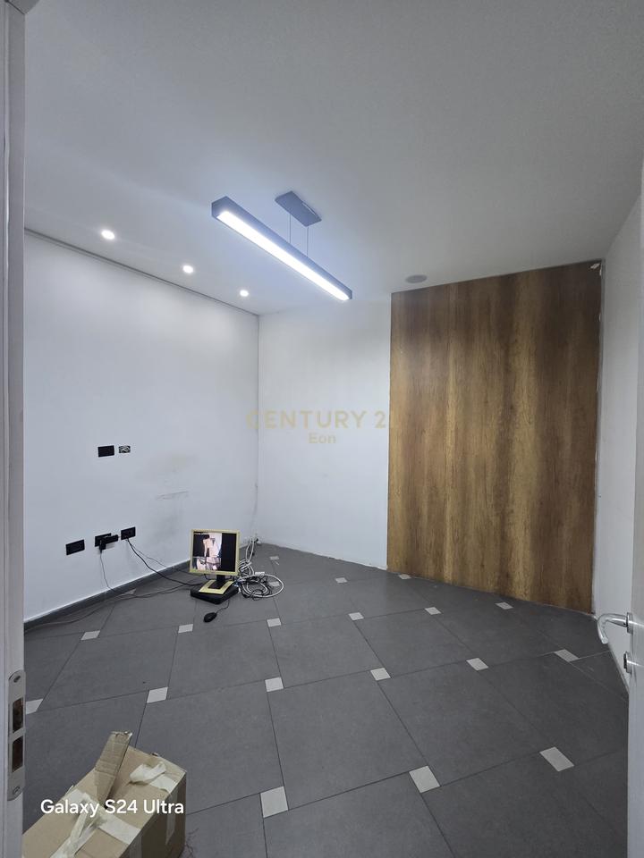500m2 Space for Rent in Shkozet, Durrës, on Main Road!