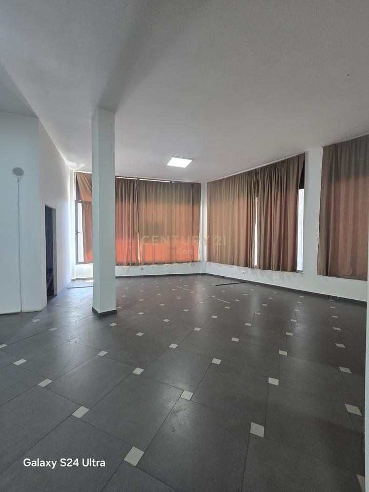 500m2 Space for Rent in Shkozet, Durrës, on Main Road!