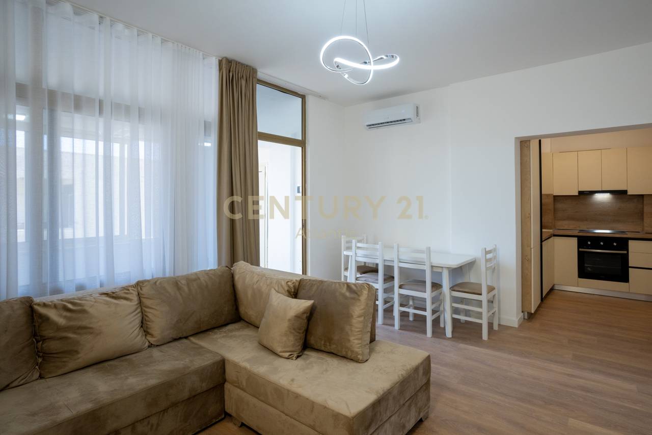 Apartament 2+1 me pamje deti për Shitje në Golem