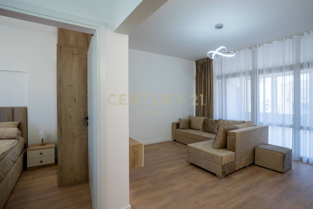 Apartament 2+1 me pamje deti për Shitje në Golem