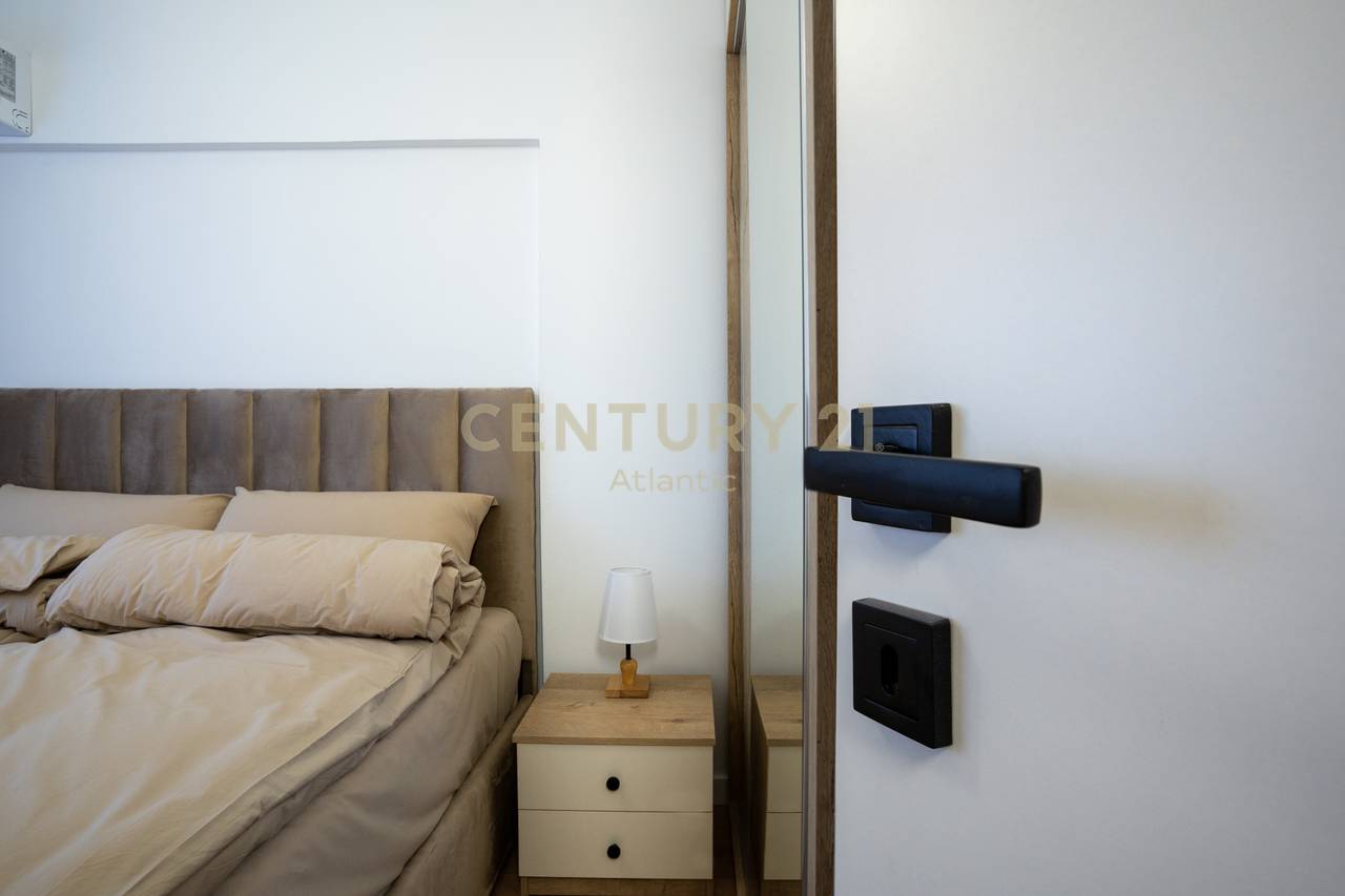 Apartament 2+1 me pamje deti për Shitje në Golem