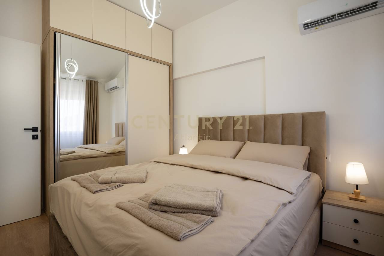 Apartament 2+1 me pamje deti për Shitje në Golem
