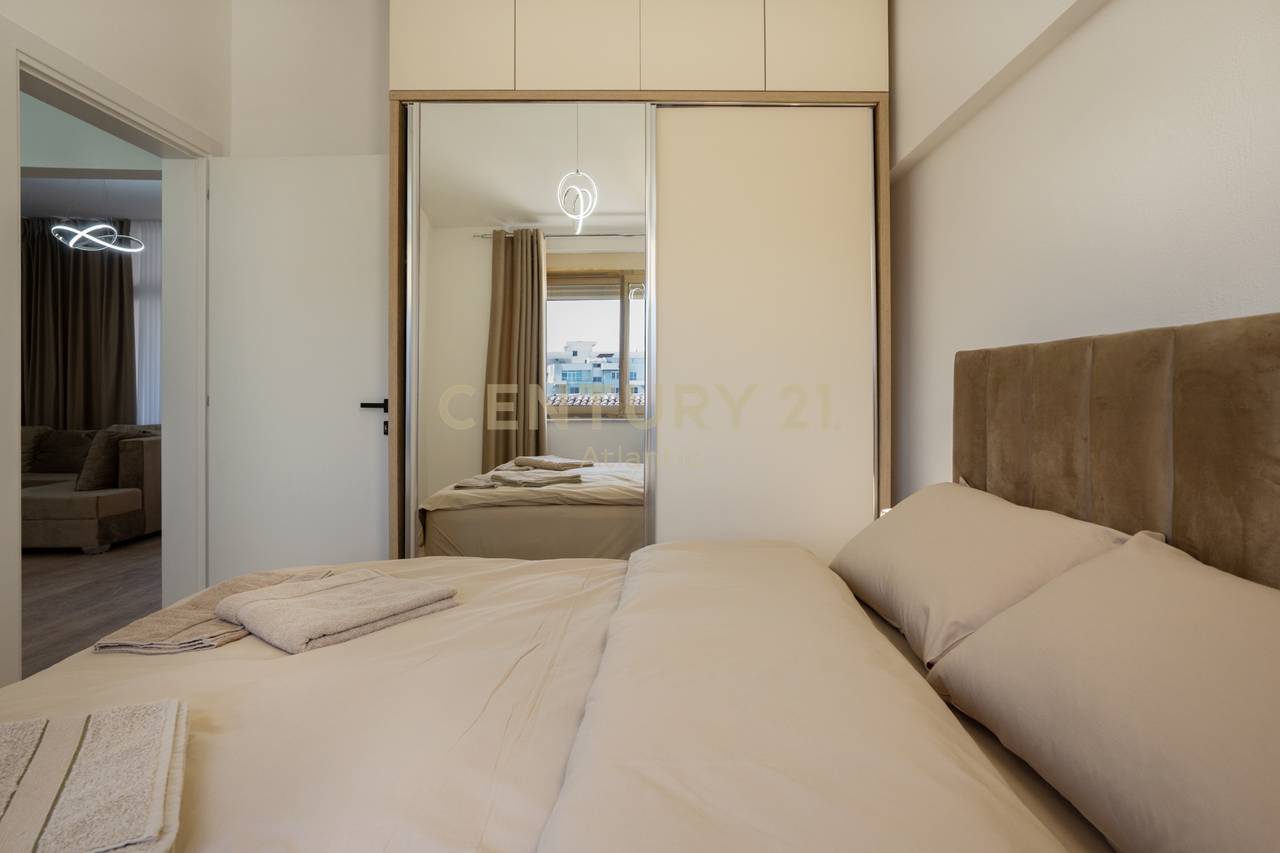 Apartament 2+1 me pamje deti për Shitje në Golem