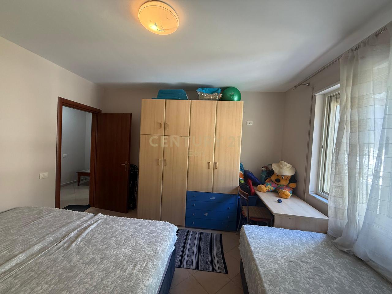 SHITET APARTAMENT 1+1 NE VIJE TE PARE ME SUPER PAMJE NGA DETI, TEK SHKEMBI I KAVAJES !!!